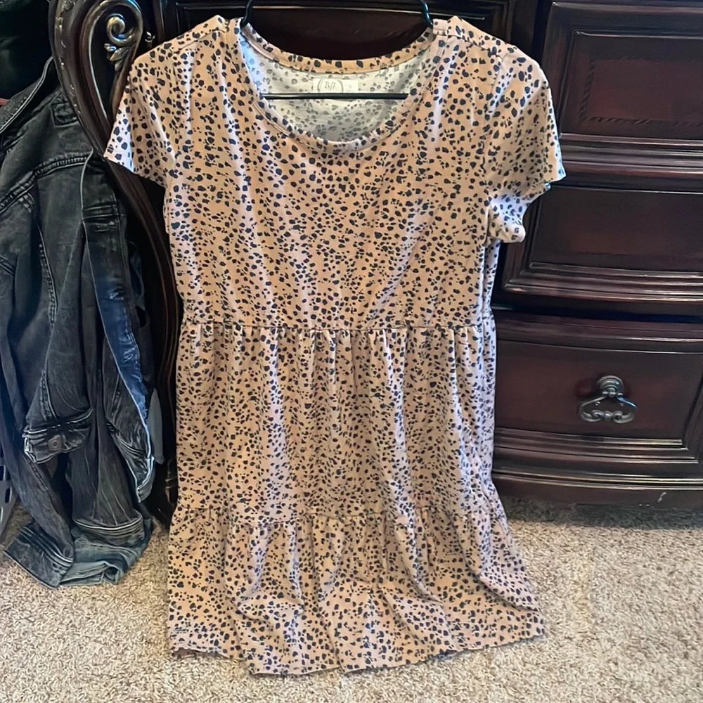 Dress - Picture 1 of 3